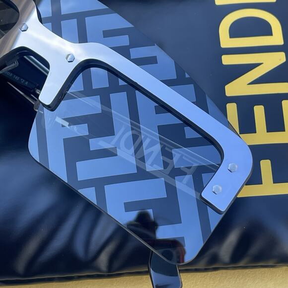 NEW Fendi Metal Acetate FF Shield Sunglasses FE40023U Shiny Smoke Mirror main image 4